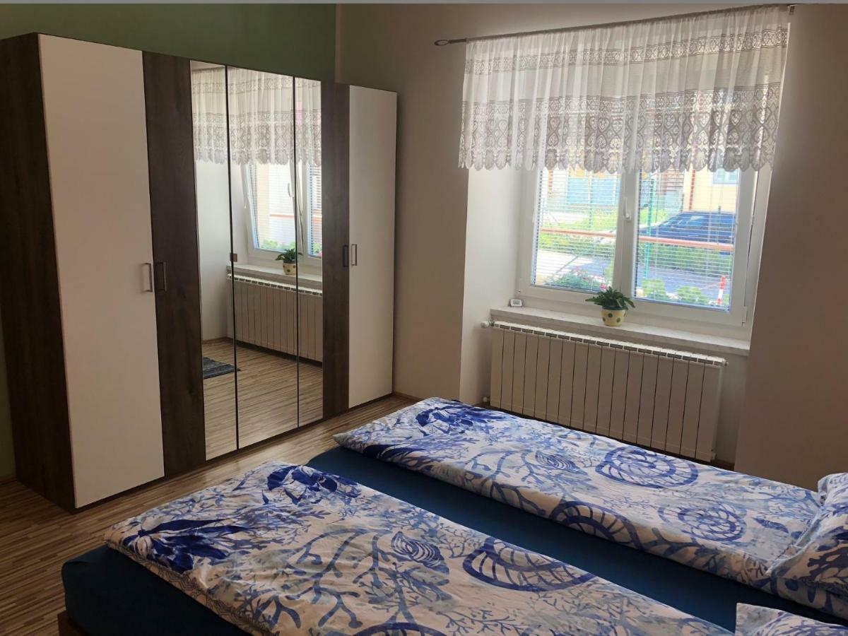 פוסטוינה Apartma Mahnic מראה חיצוני תמונה