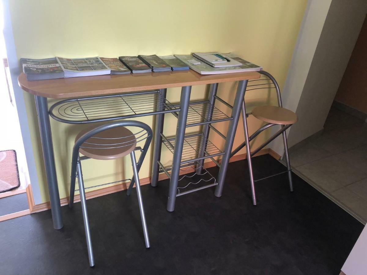 פוסטוינה Apartma Mahnic מראה חיצוני תמונה