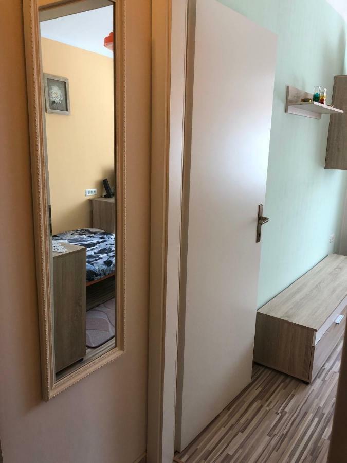 פוסטוינה Apartma Mahnic מראה חיצוני תמונה